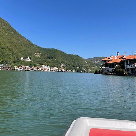 Vila Oaza - Zvornicko Jezero Зворник Екстер'єр фото