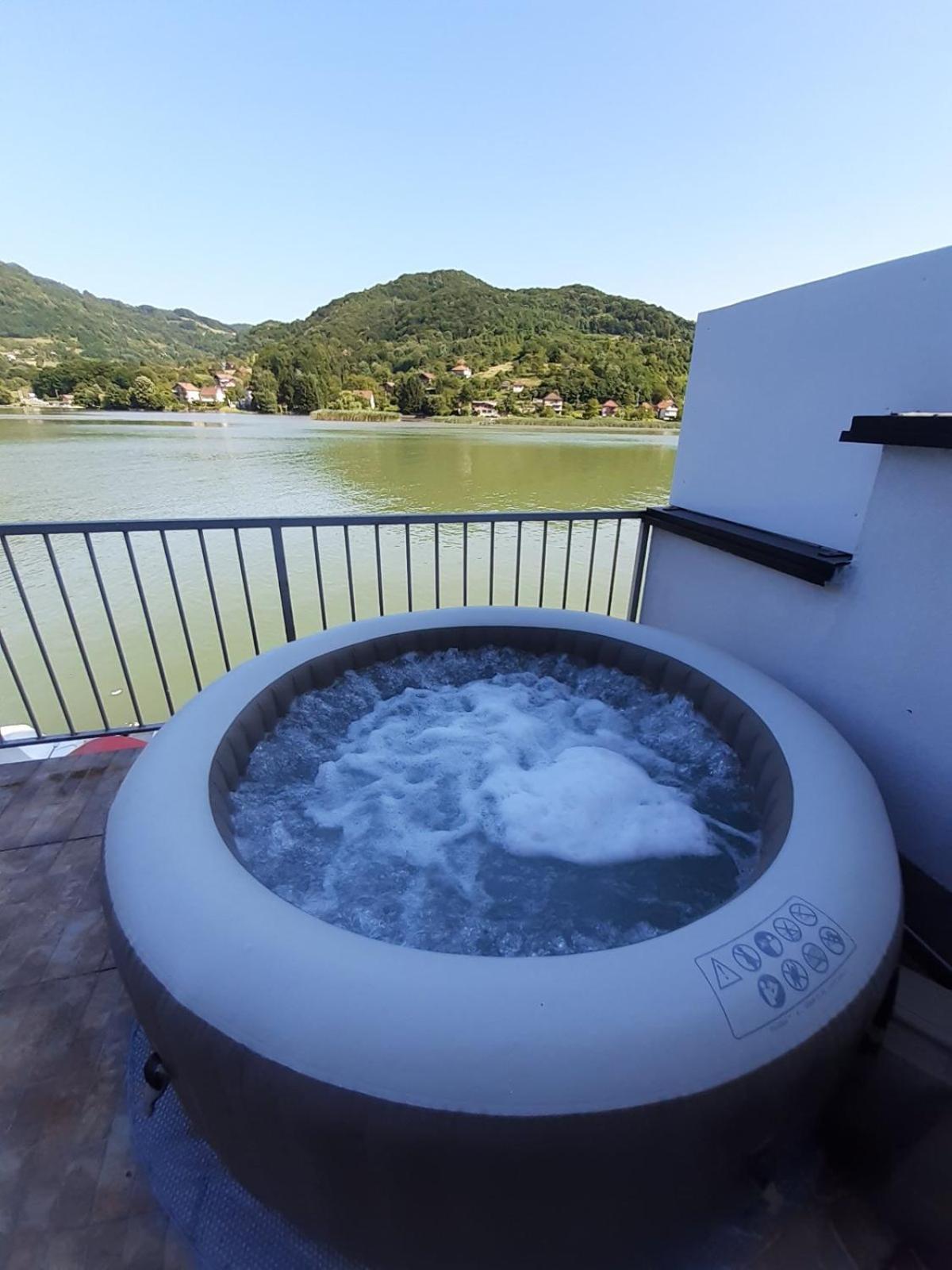Vila Oaza - Zvornicko Jezero Зворник Екстер'єр фото